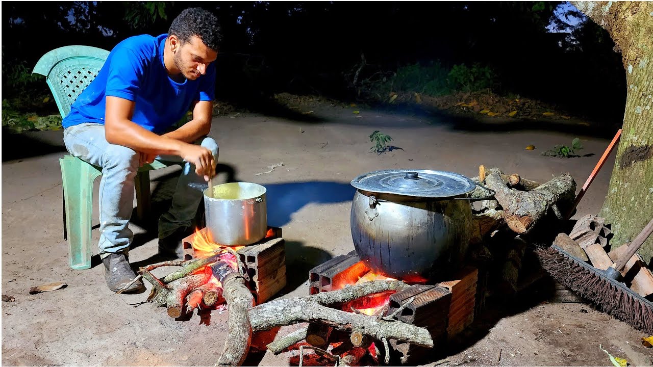 ACAMPAMENTO na roça com pamonhada