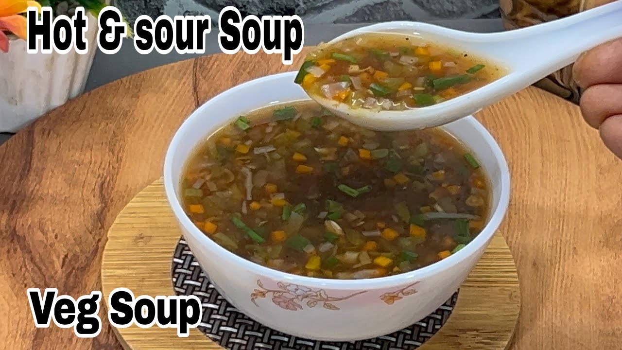 Veg Hot & Sour Soup | Streetstyle Hot & Sour Soup | Easy Indo-Chinese Recipe | Healthy Soup Recipe |
