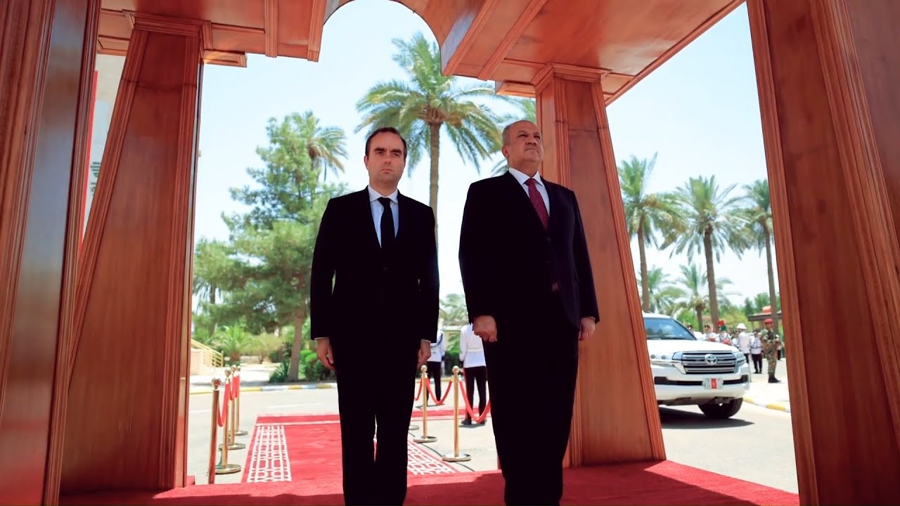 وزير الدفاع يستقبل وزير الجيوش الفرنسي في مقر الوزارة ببغداد