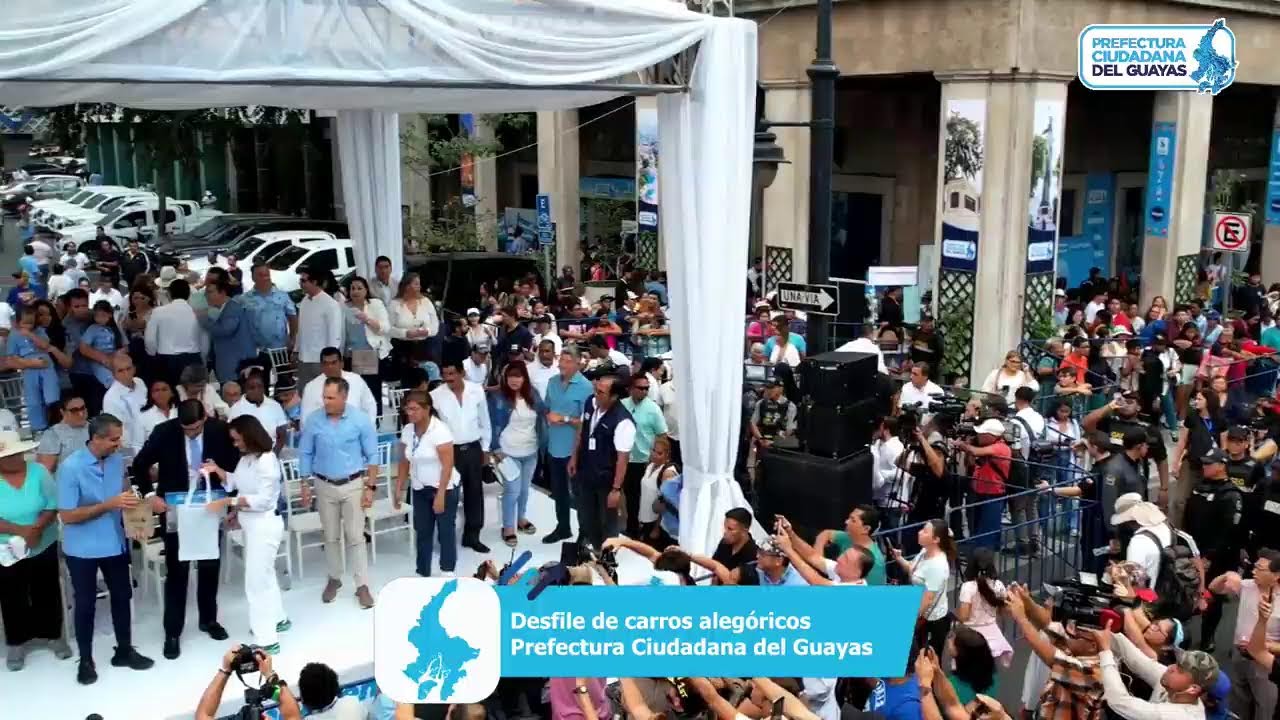 Desfile de Carros Alegóricos - Guayas se mueve al cambio.