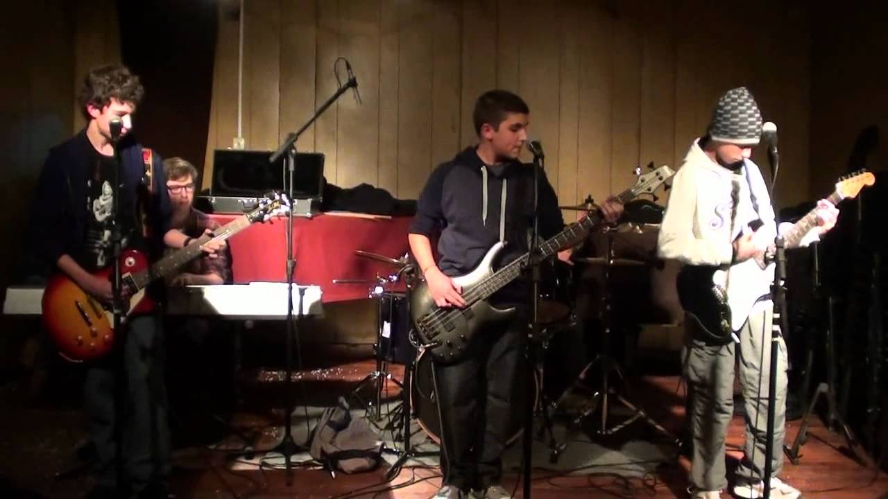 Muerte al Tio Cosa - A La Vuelta de La Esquina (HD)