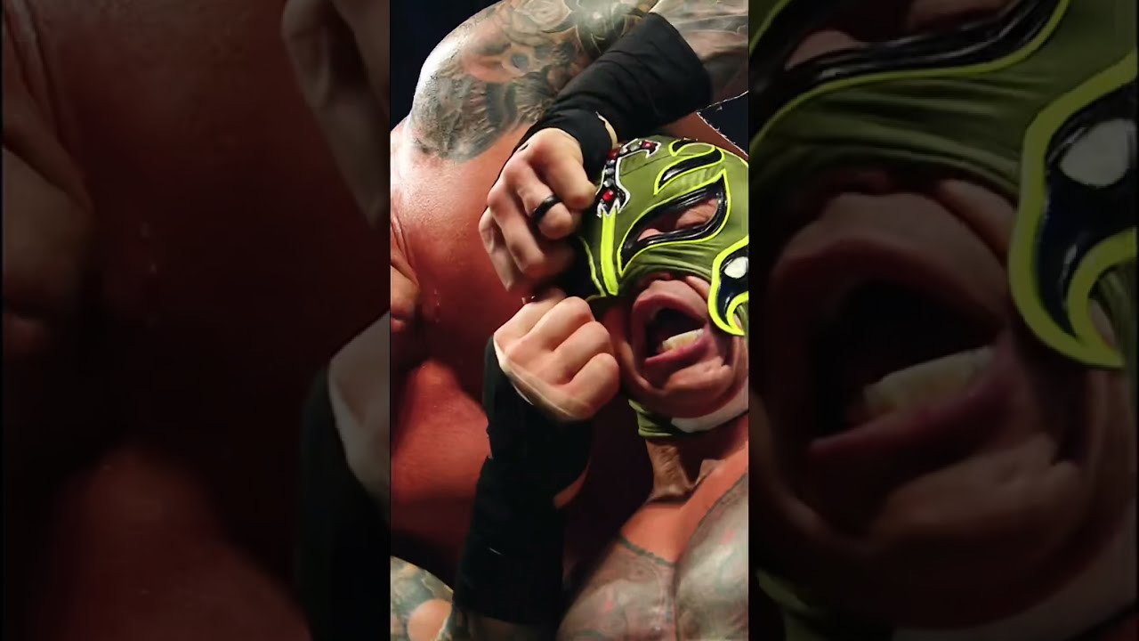 Randy Orton rips off Rey Mysterio&rsquo;s mask #Short