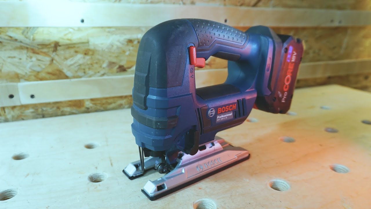 Лобзик BOSCH GST 18V-LI B