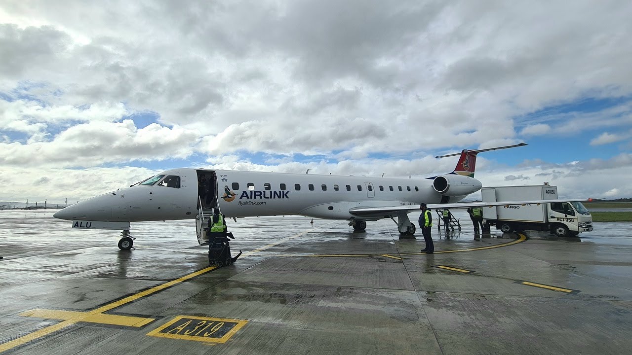 Airlink ERJ-140 Johannesburg To Cape Town "Full Flight"