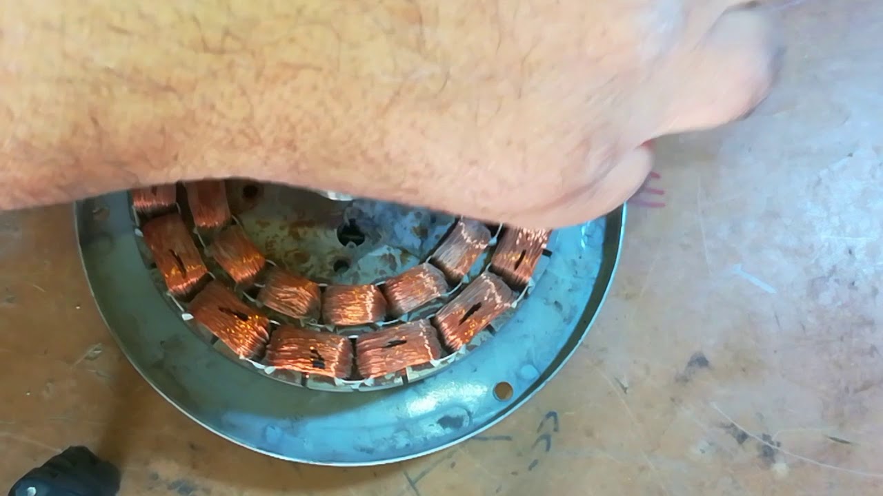 تتبع قطع ملف المروحة السقفية وتصليحها