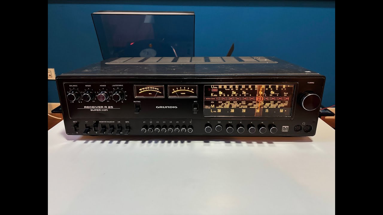 Grundig R 25 by Lampa