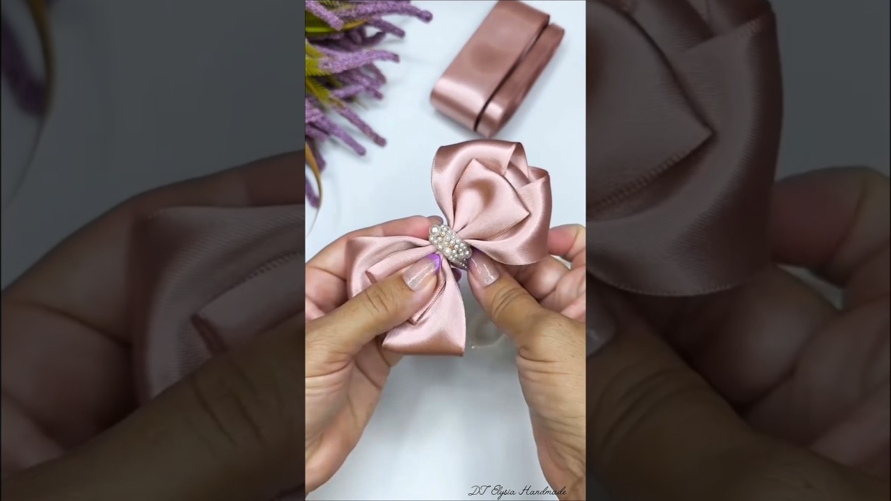 Elegant Golden Hair Bow Clip | Stylish Hair Accessory for Girls & Women ✨ | Trendy Hair Clip Design