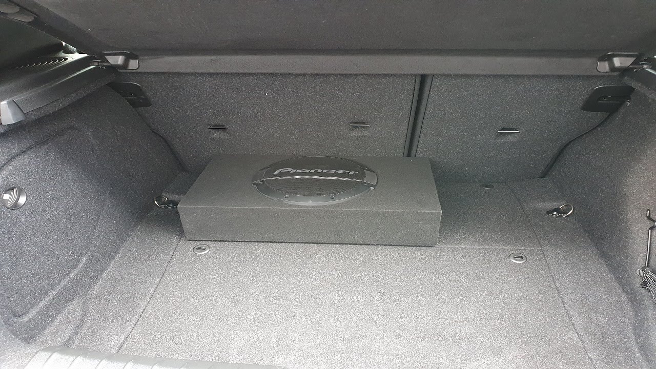 INSTALL AMP WIRING INTO BMW F20 STOCK HEADUNIT AND BMW F-SERIES VEHICLE’S WITH FACTORY FITTED AMP.