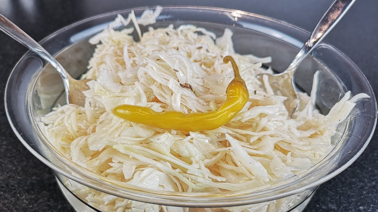 Knackiger Krautsalat wie beim Griechen, einfach selber machen - Weißkohlsalat Rezept
