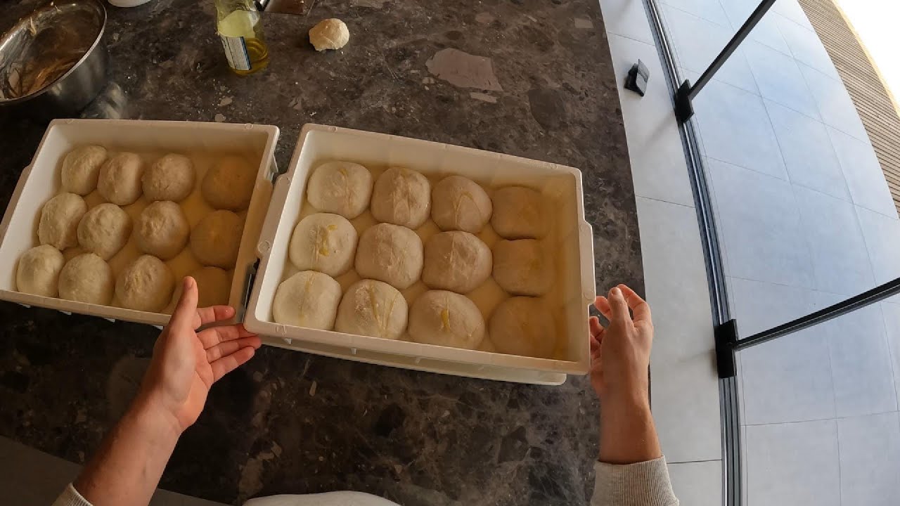 Massa de pizza napolitana com farinha nacional!