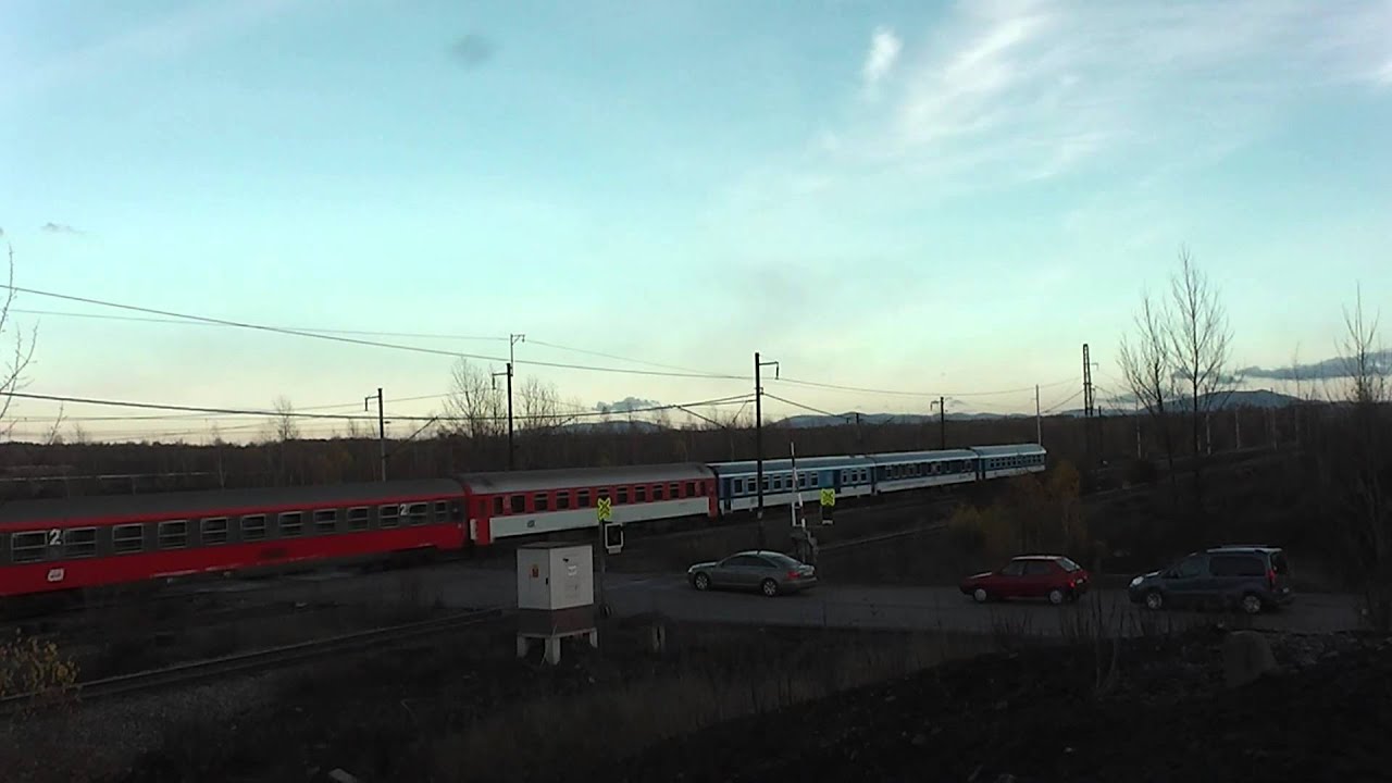 NEFUNKČNÍ přejezd v Karviné pod dolem ČSM