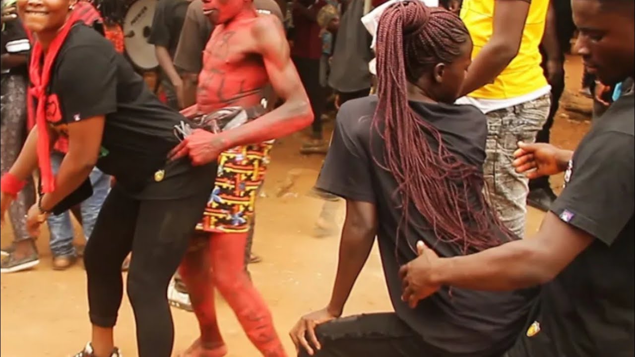 Mothers and youths dance  challenge, see the winner 😃#trending