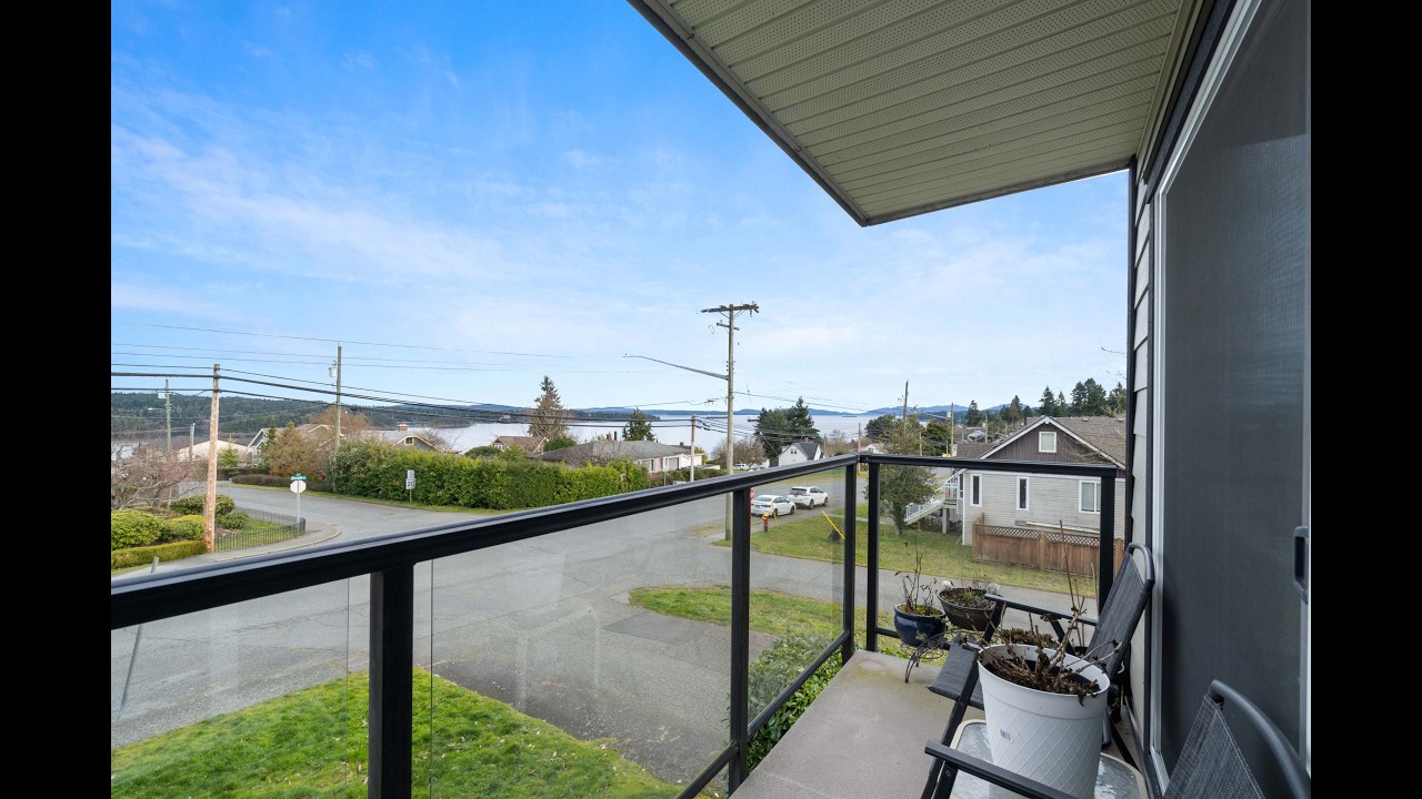 211-218 Bayview Ave, Ladysmith