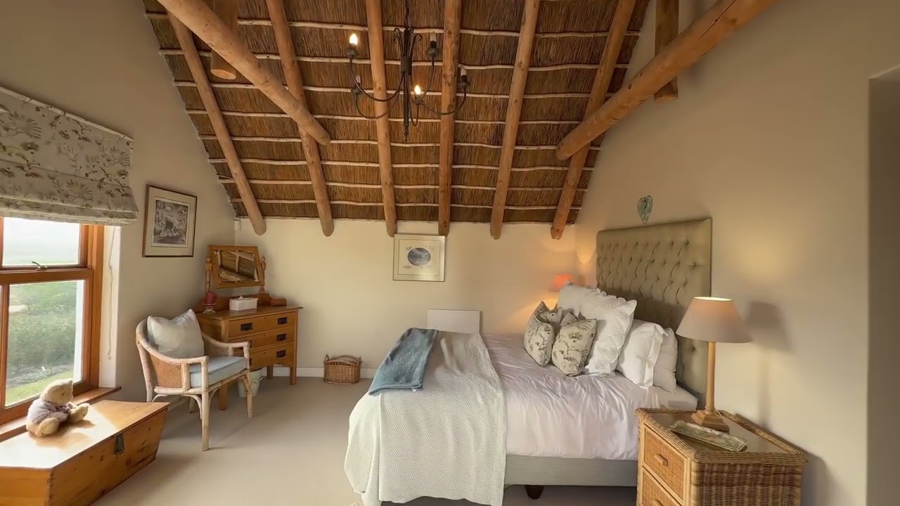 Classic Charm Meets Modern Comfort in a Tranquil Equestrian Estate - Mandy Millingham