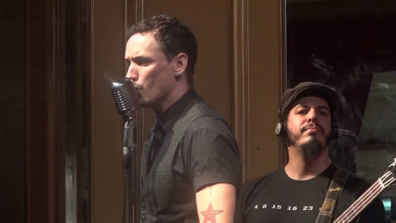 RICKY VALLEN NON JE NE REGRETTE RIEN EDITH PIAF  **BAR BRAHMA**