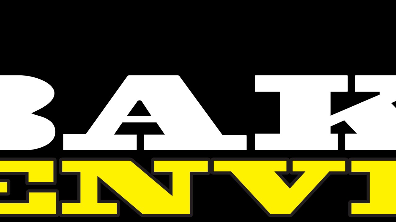 Women dabbing from a 5 man dab hookah at iBAKE Denver