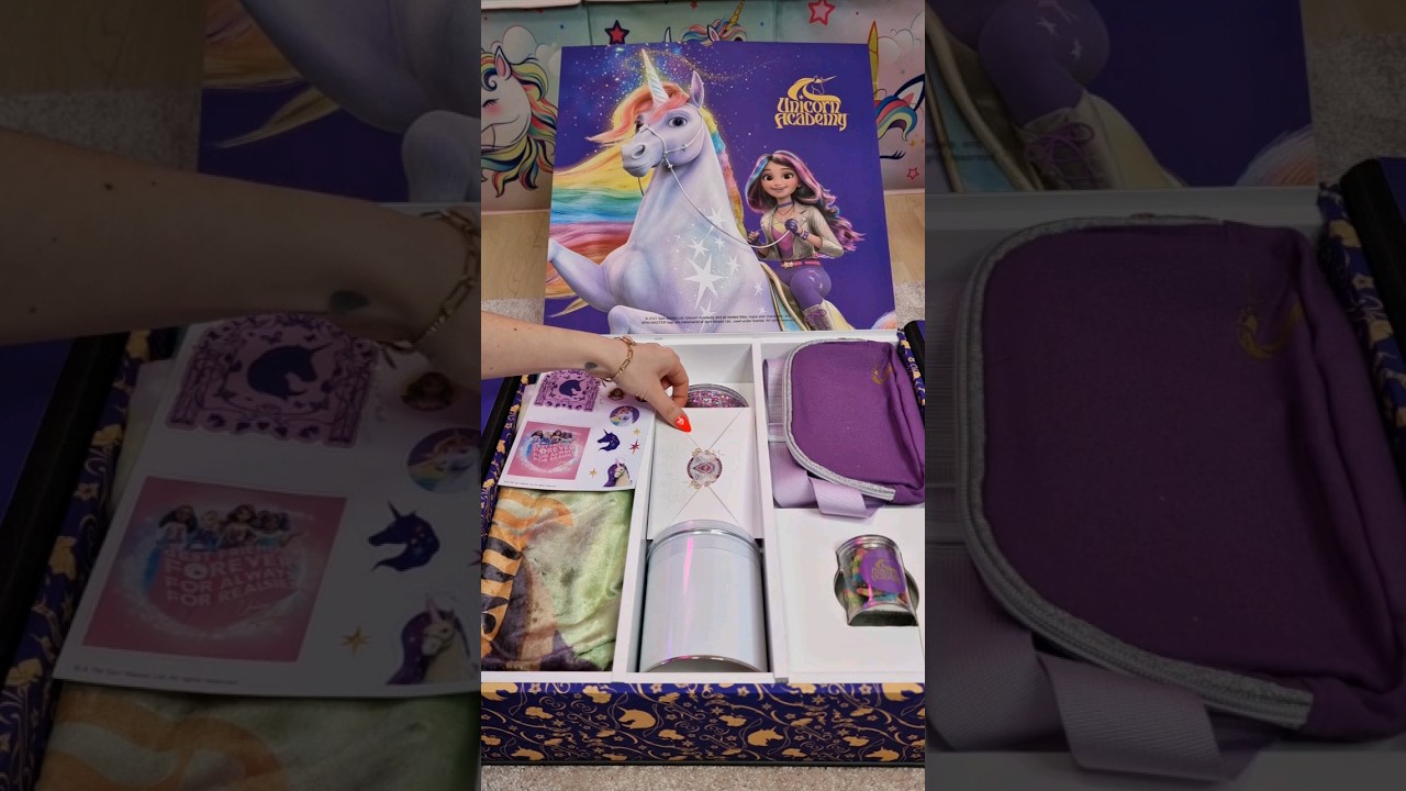 #shorts Unboxing Unicorn Academy exclusive package 🦄🍿