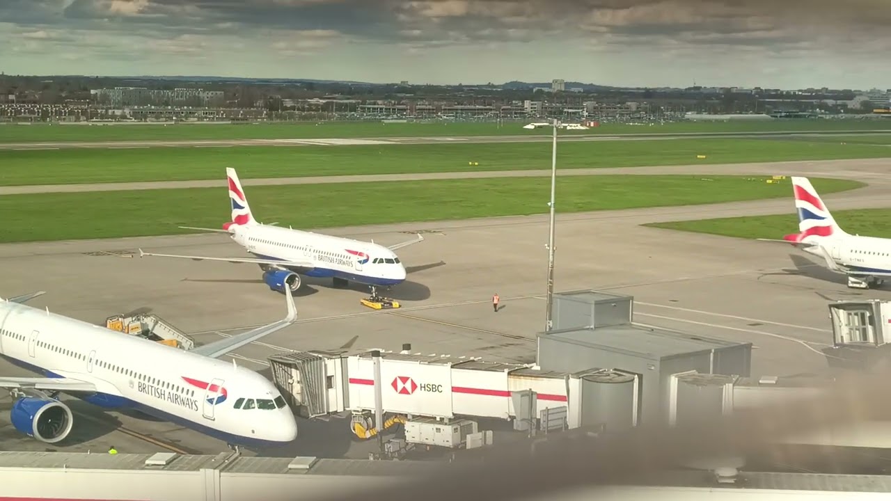 Altri aerei che decollano da Londra Heathrow LHR 