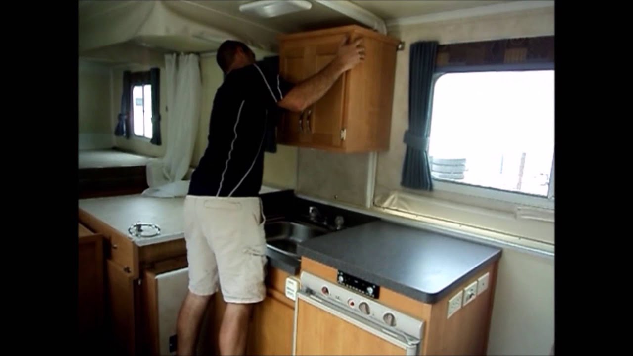 2006 TrailManor 2720SD Setup