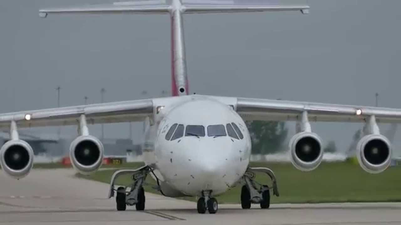 Swiss BAe 146/AVRO RJ100 HB-IXW departs Manchester R23L