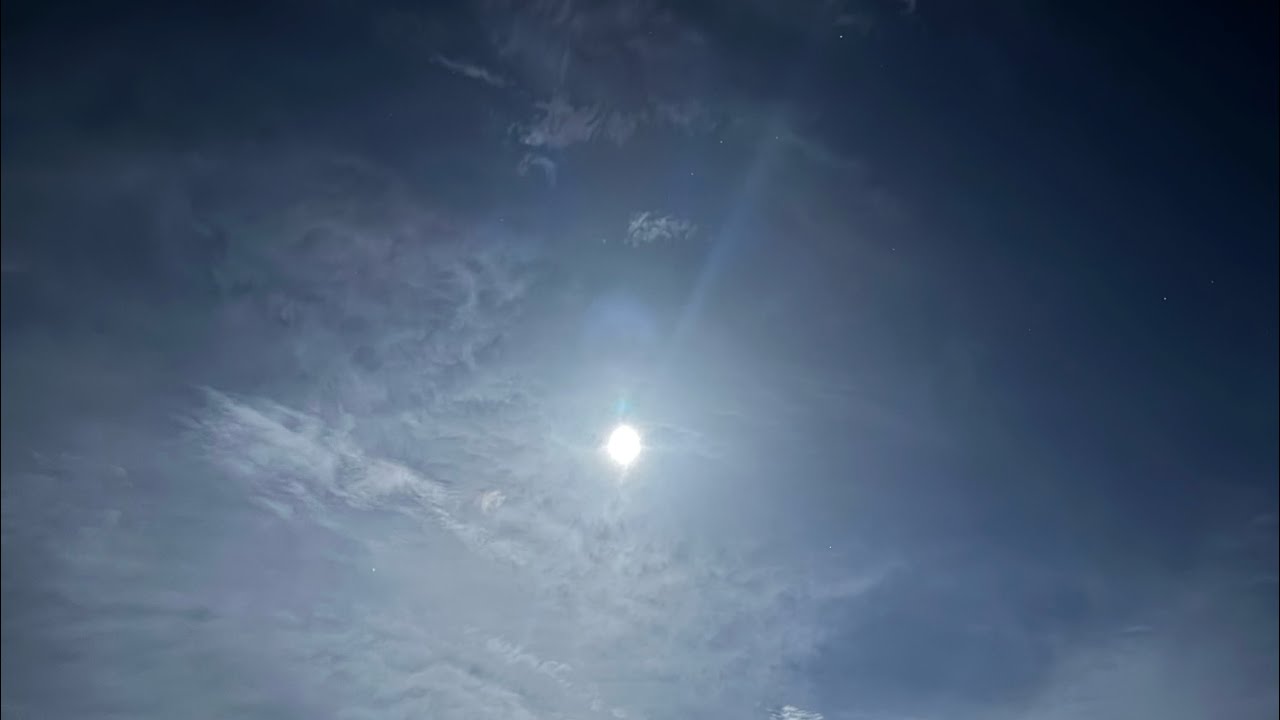 The calming sound of the ocean 