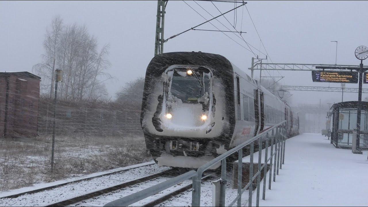Tåg i Mörrum: Snö på spåren Del 8/ Snökaos vid Mörrums station