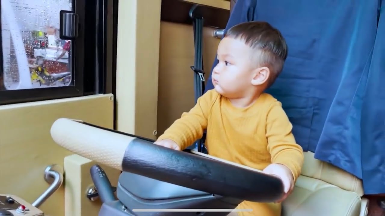 AMPUN LIAT KIANO PERTAMA KALINYA NYETIR BUS KE LUAR KOTA !!! AYO AUNTY UNCLE IKUT KIANO YUK !!!