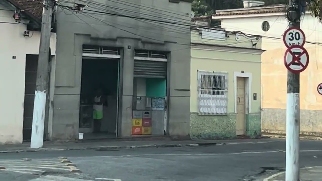 Mostrando o Centro Hist&oacute;rico de Valen&ccedil;a RJ ￼