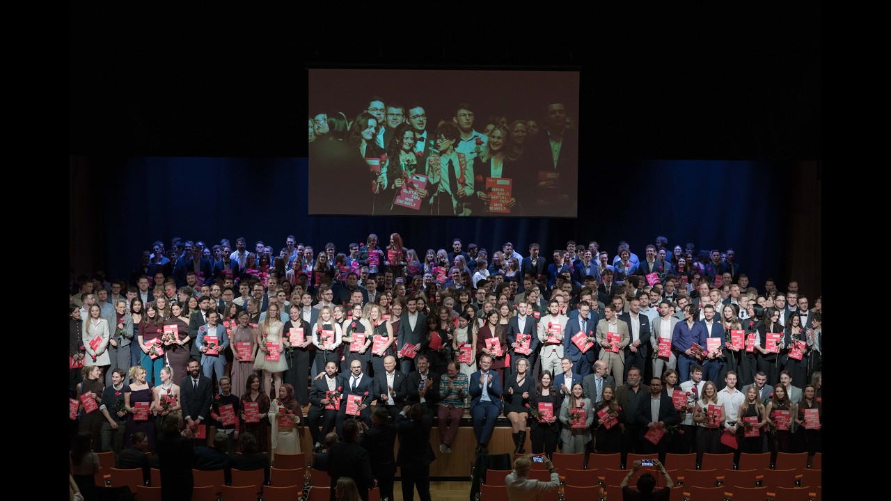 Urkundenverleihung am 12. Dezember 2025