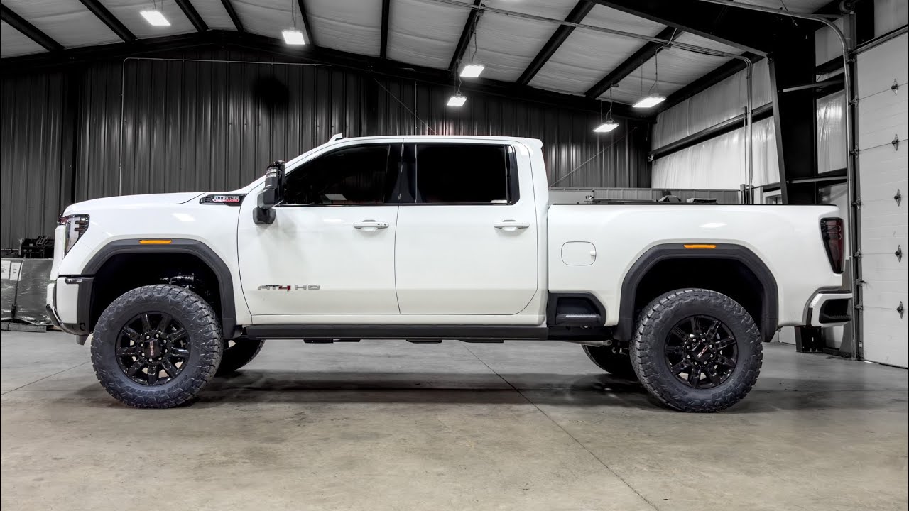 2024 AT4 HD with Cognito 4” performance kit on 37” Toyo RT Trail