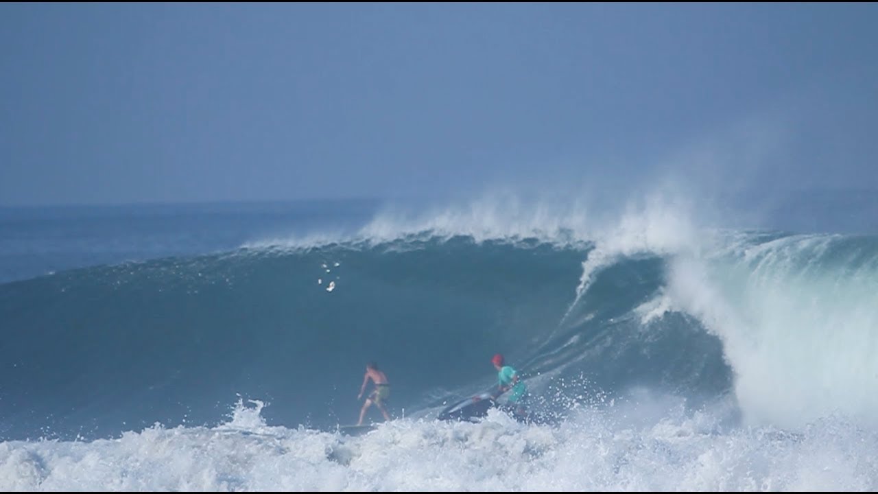 The Domke Daily 134: Big Wave Skimboarding EPIC Long Barrel to Big Grab Rail 360 Turn + Raw Audio!