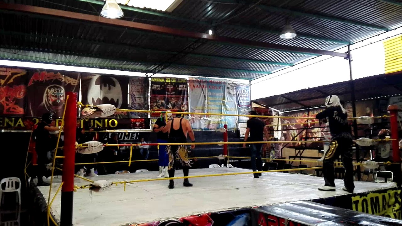 Arena coliseo 23 junio Conde bartock va drag&oacute;n mixtico Jr
