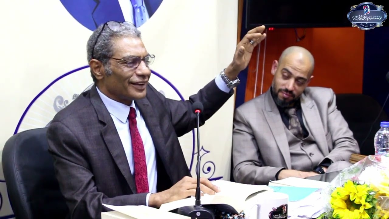 الشاعر احمد بخيت في الليلة العاشرة من ليالى صهيل الأدبية الجزء الحادى عشر