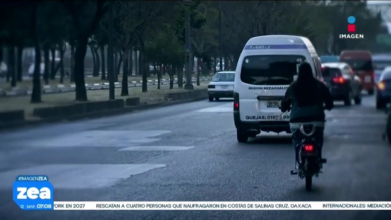 Caos vial en CDMX: Pipas, motos y carriles confinados | Noticias con Francisco Zea