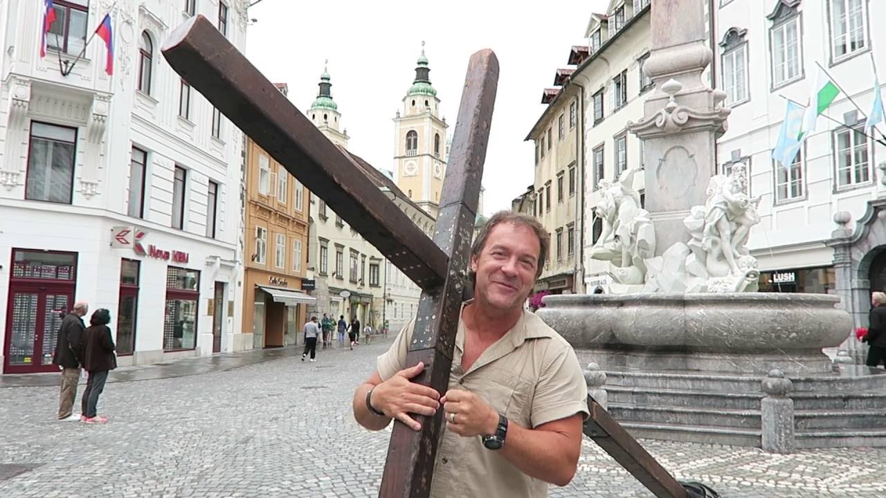 The Cross in Slovenia (part 1) - Carrying the Cross around the World