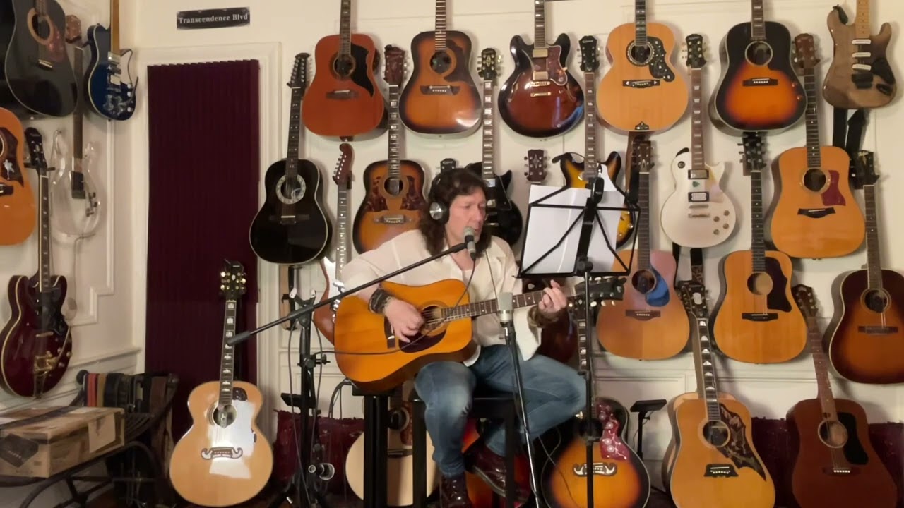 SongStalking - Ed Hale performs new song “On the Day They Overturned” On Hofner 4890 acoustic guitar