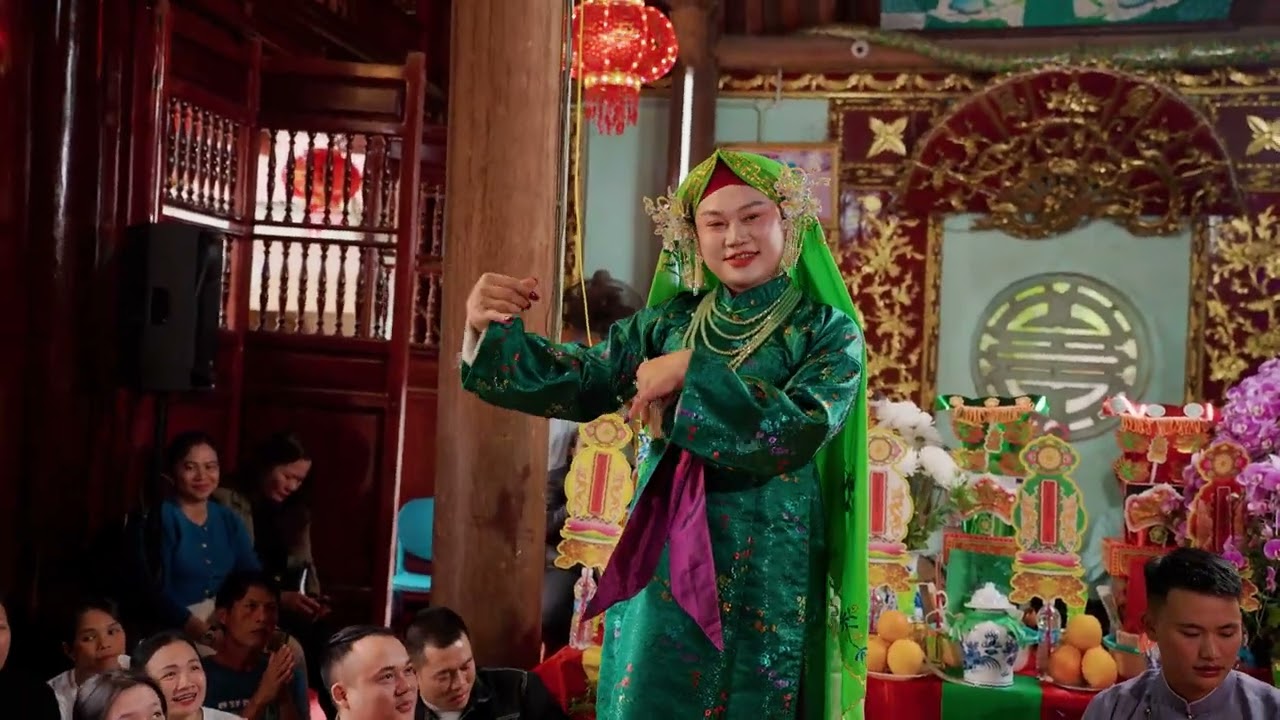 Thanh đồng NGUYỄN ĐĂNG CHUNG Khai Hồ Mở Phủ cho Tân Đồng CAO THỊ HỒNG tại Đền CÔ TÁM ĐỒI CHÈ