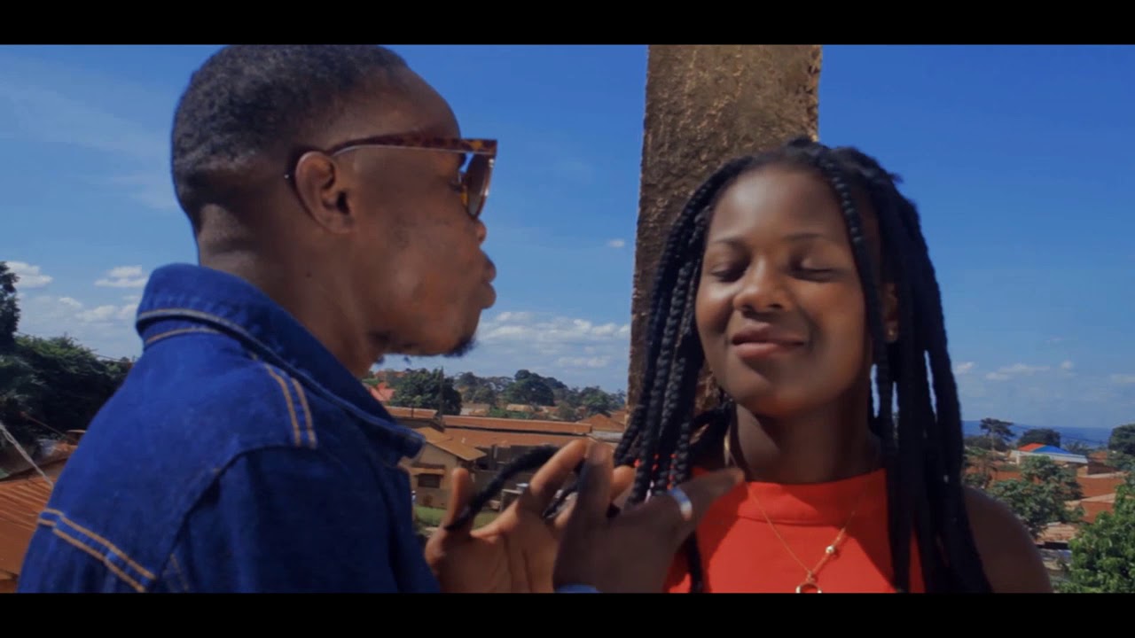 M flash Denova Good slipeeng (Clip officiel)