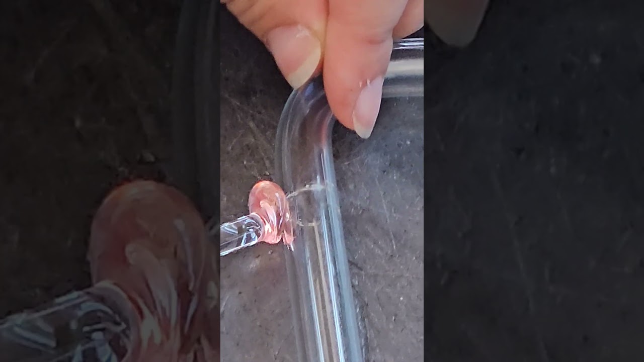 Glass tubing, cracks using the hot spot method #glass #radforduniversity