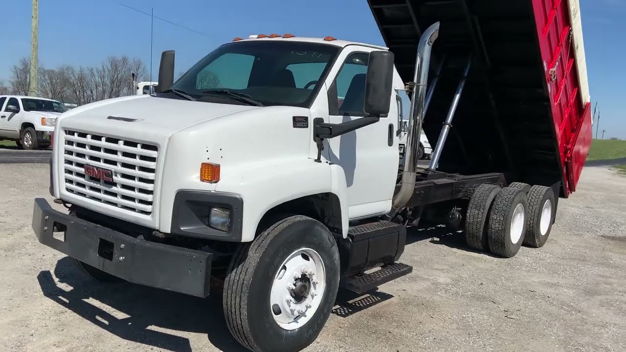 Stock# 9541 - 2003 GMC C8500 with 20 Foot Grain Bed  (Video 1)