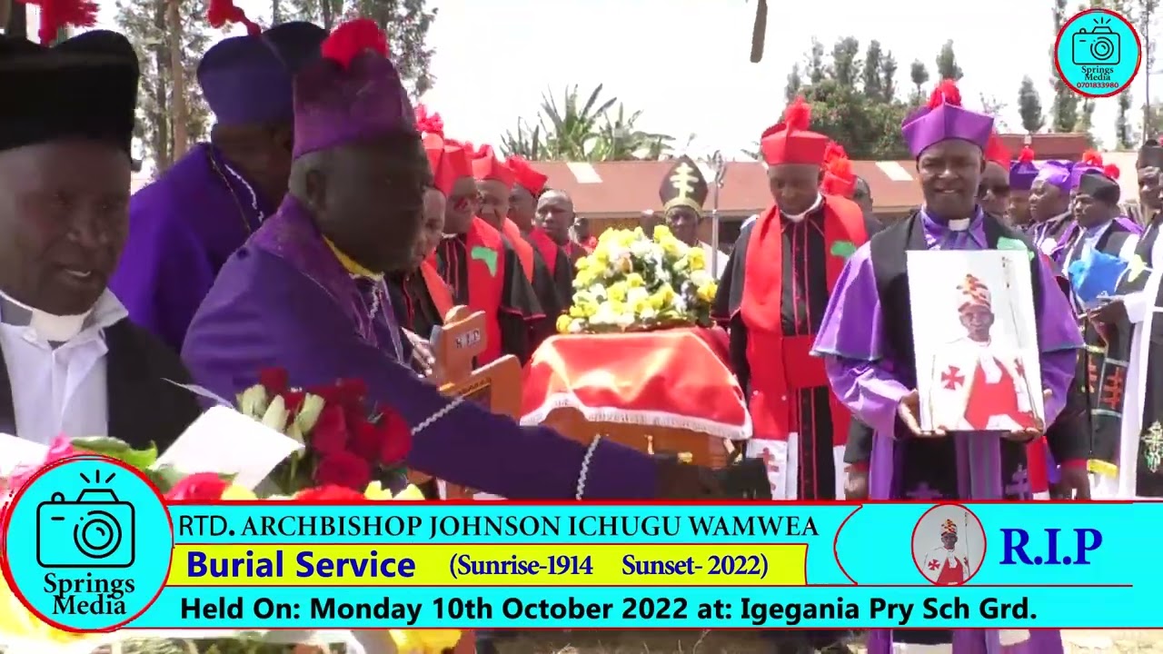 Arrival for the body of the late Archbishop Johnson Ichugu at Igegania Pry sch ground.