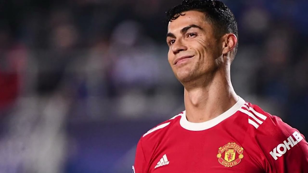 CRISTIANO RONALDO/YARI AGIYE KUREKA UMUPIRA/YAKURIYE MU BUZIMA BUBISHYE CYANE/ #URUGENDORWUBUZIMABWE