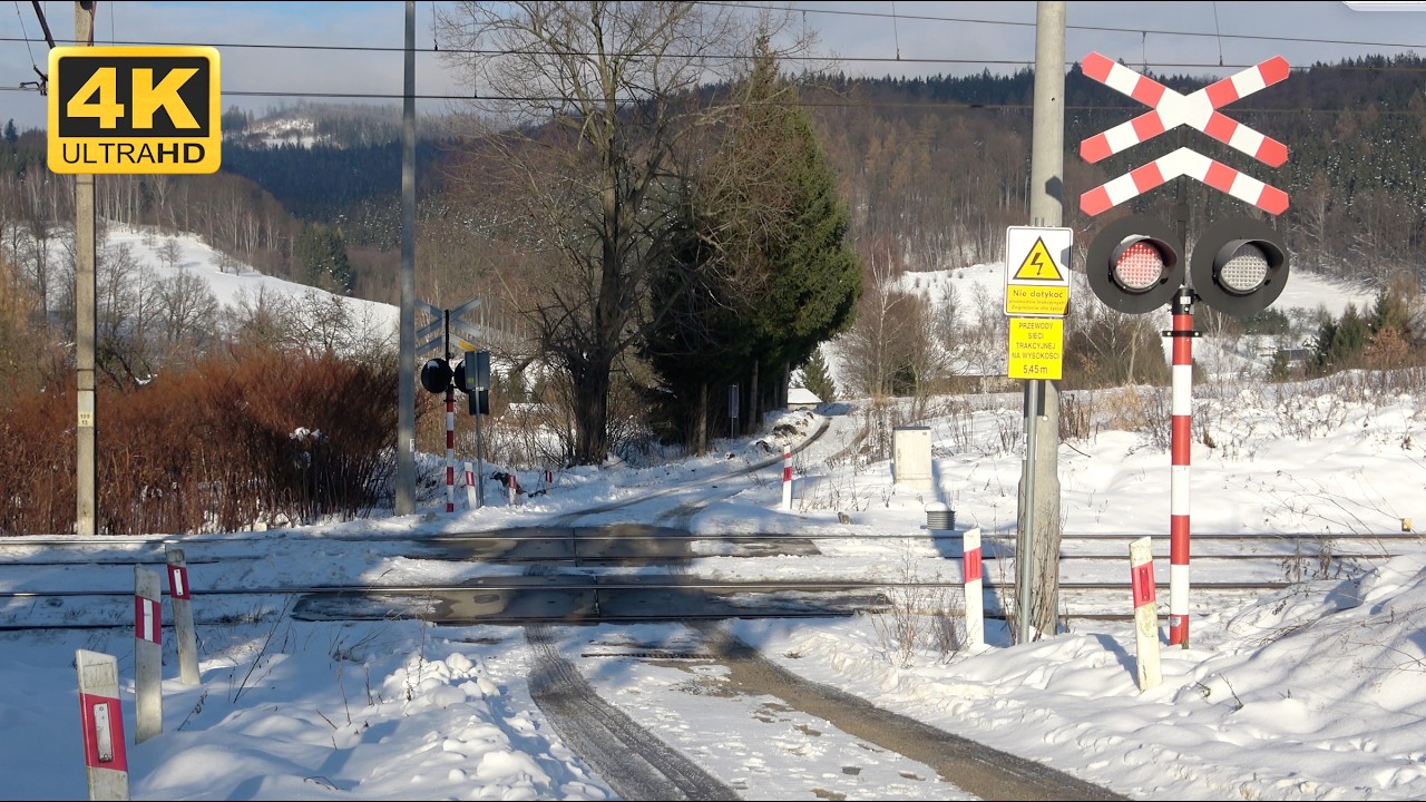 Przejazd Kolejowy - Ciechanowice | Railroad Crossing ★ 4K ★