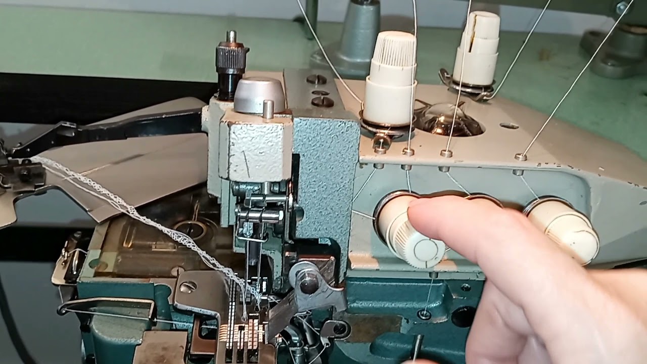 Como enhebrar overlock industrial Rimoldi. 4 hilos. 5 hilos. Puntada de seguridad. Fácil.