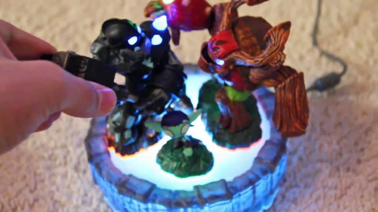 Skylanders Giants - Portal of Power Hack (Play a 3-pack still in box - Trick)