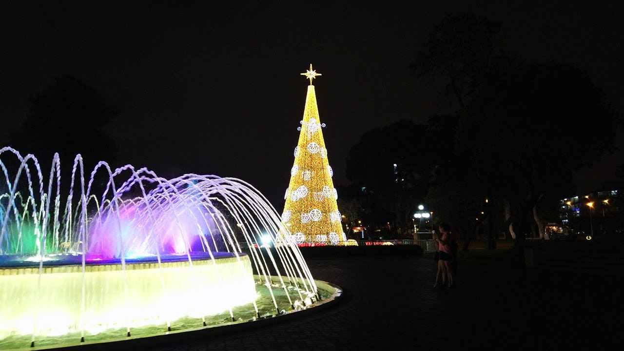 La Navidad en el Parque de las aguas - Lima