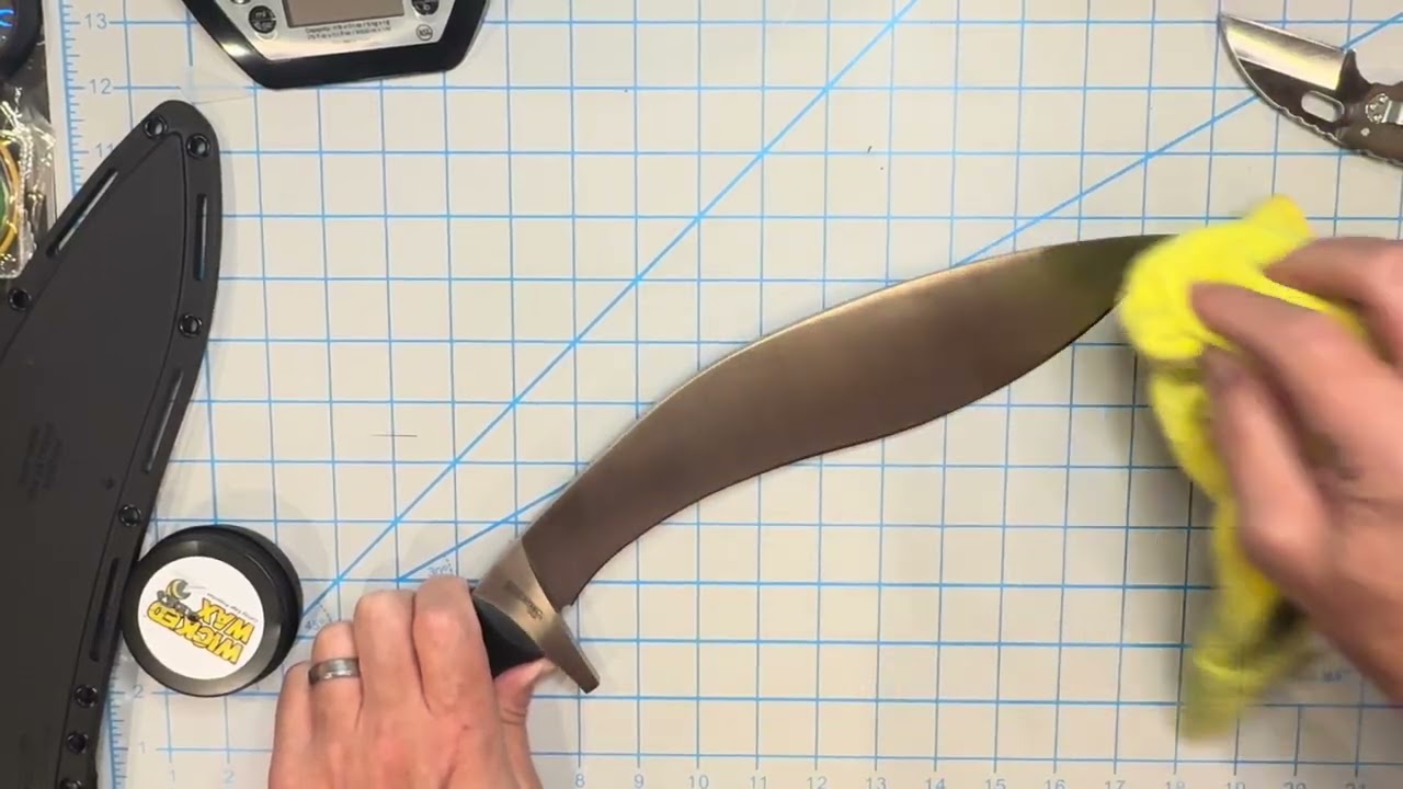 Это самый прочный кукри (массового производства) на планете? Cold Steel Kukri Plus 3V