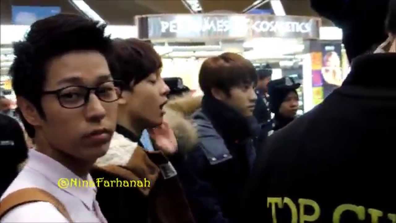 [130116] EXO AT KLIA XIUHAN BACKHUG & SEHUN SMILE
