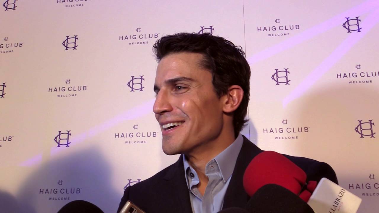 El actor Álex González se considera 