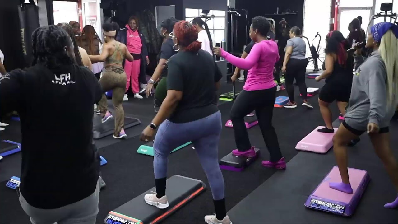 Beginner Step Workout w/ Bina - Steppin' On Business